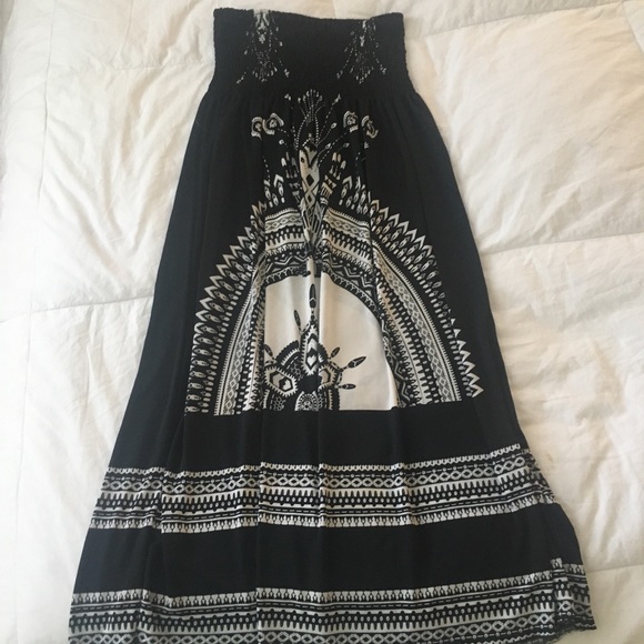 Beach dress - Picture 1 of 3